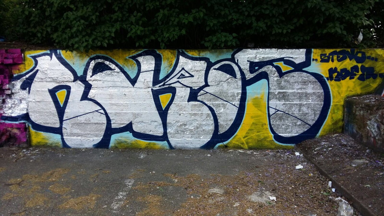 Graffiti Photo by G0Tt - rokoe, humanmeateater