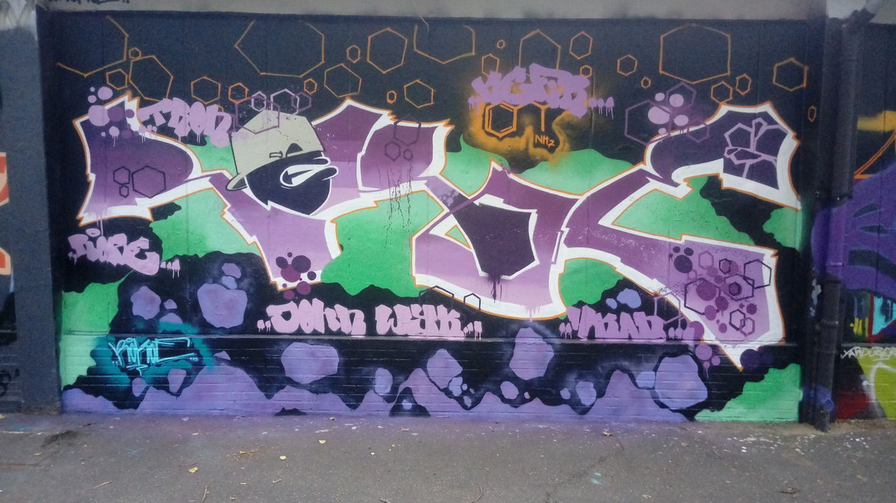Graffiti Wall - Photo by G0Tt - rokoe, tron, hkan