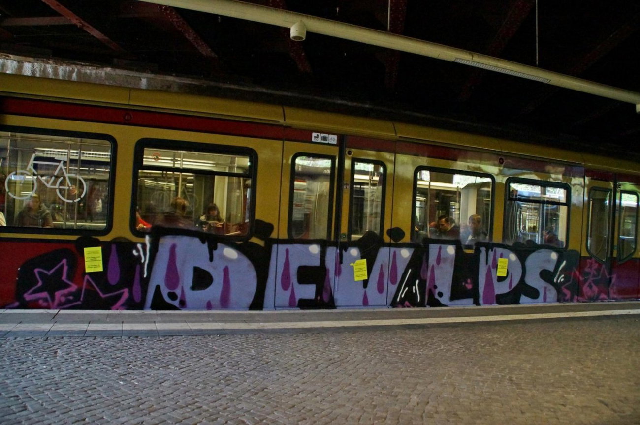 Graffiti Wall - Photo by GBBI - dev, lps, berlin