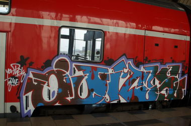 Graffiti Train - Photo by GBBI - juks, berlin