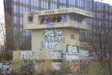 Graffiti Wall - Photo by GBBI - dek7, skim, muro