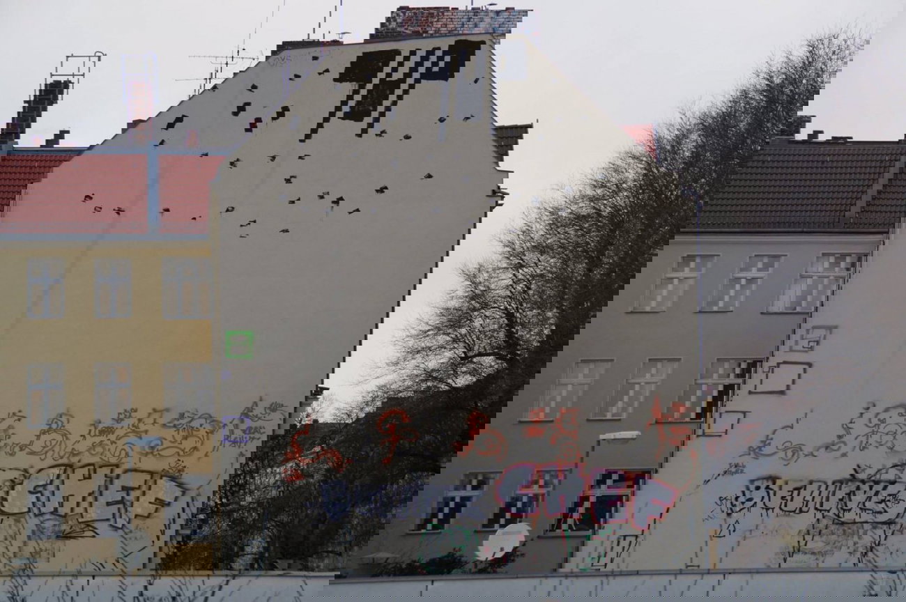 Graffiti Bombing - Photo by GBBI - 1up, oneup, chef