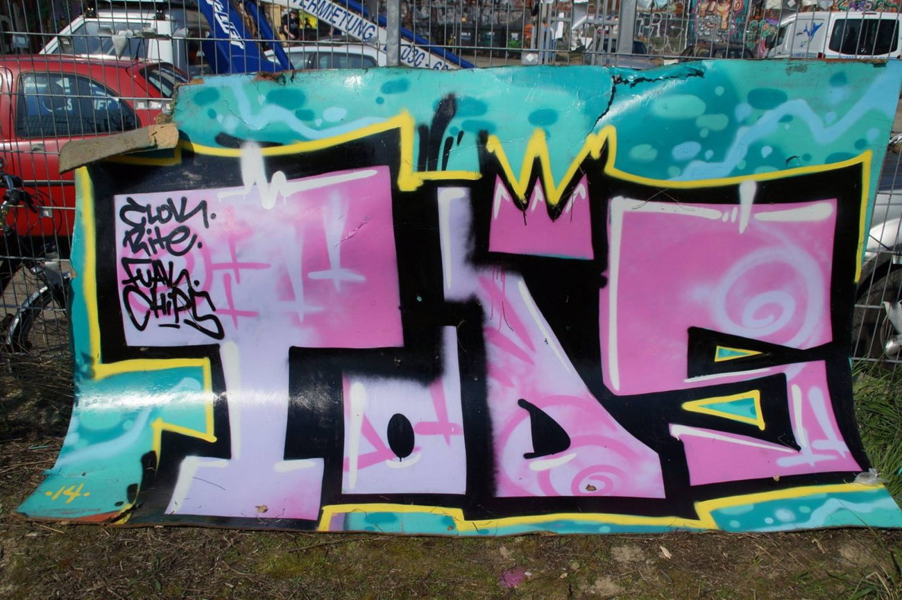Graffiti Wall - Photo by GBBI - tods, berlin (2014)