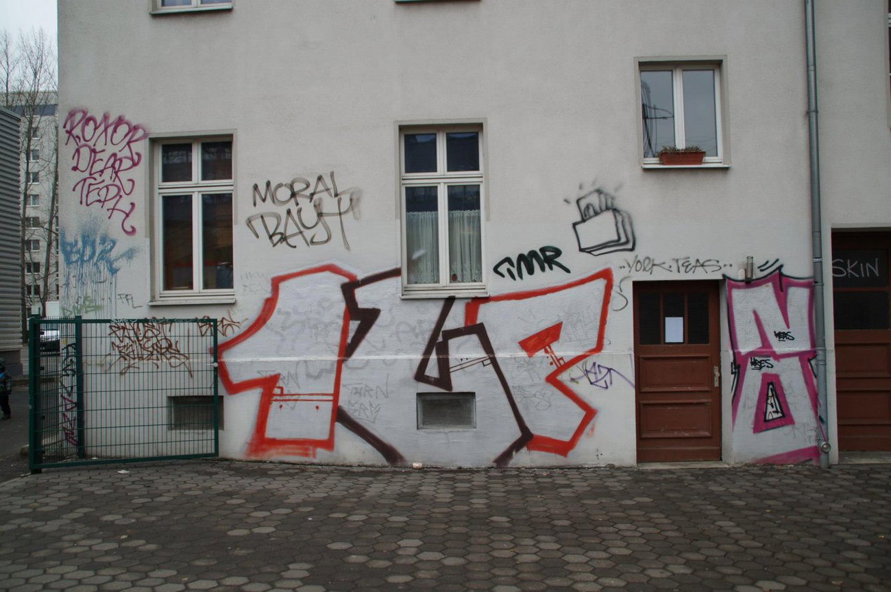Graffiti Wall - Photo by GBBI - 1up, oneup, berlin