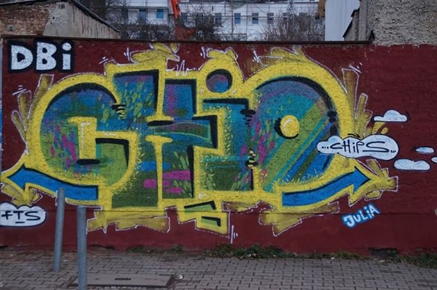Graffiti Wall - Photo by GBBI - chio, dbi, chips