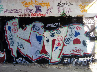 Graffiti Bombing - Photo by GBBI - kino, cinema, vhs (2008)