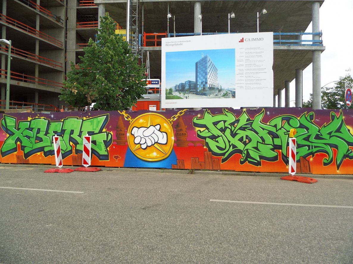 Graffiti Wall - Photo by GBBI - xberg, fhain, berlin