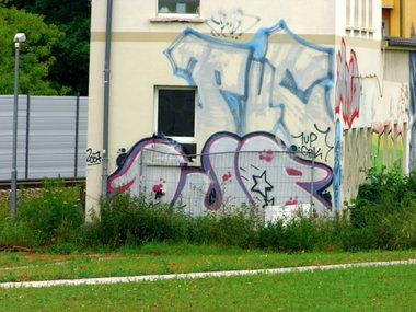 Graffiti Wall - Photo by GBBI - 1up, oneup, cbk (2007)