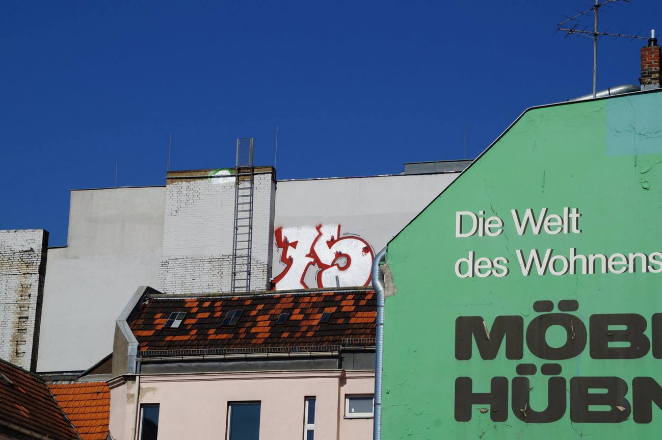 Graffiti Wall in Berlin - Photo by GBBI - 75, berlin