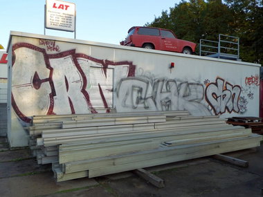 Graffiti Bombing in Berlin - Photo by GBBI - crn, chk, cbn