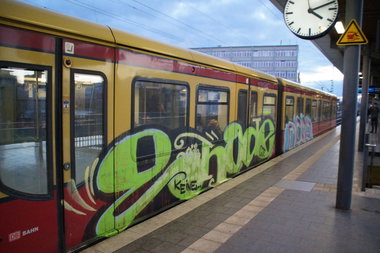 Graffiti Train in Berlin - Photo by GBBI - sbahn, berlin, gnade