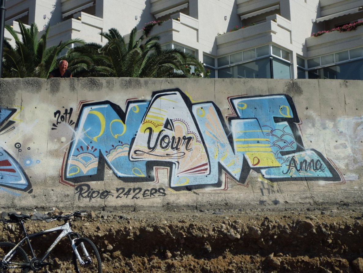 Graffiti Wall - Photo by GBBI - name, teneriffa, spain