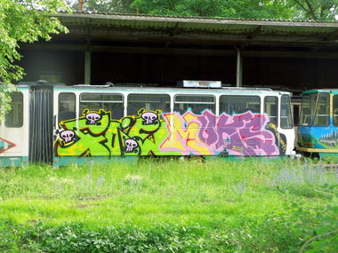Graffiti Train - Photo by GBBI - muks, berlin, foie