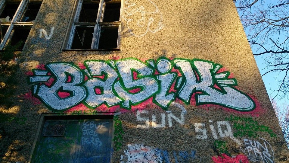 Graffiti Wall - Photo by GBBI - basik, berlin