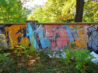 Graffiti Bombing - Photo by GBBI - ehso, kripoe, cbs