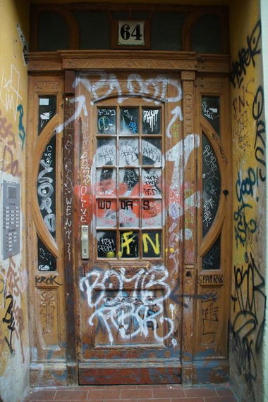 Graffiti Artwork - Photo by GBBI - tags, berlin, blood