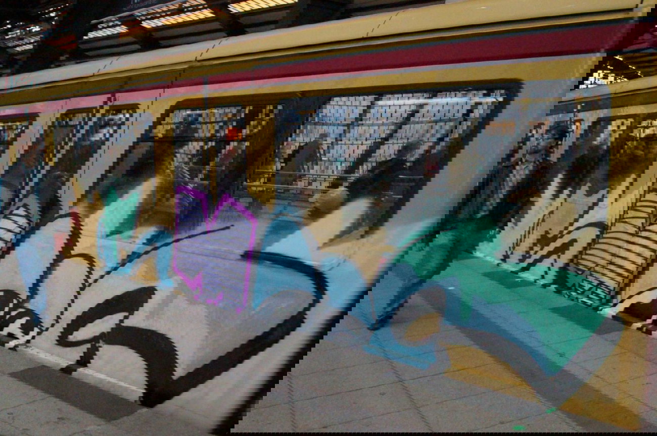 Graffiti Train - Photo by GBBI - smooc, sbahn, berlin
