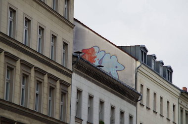 Graffiti Bombing - Photo by GBBI - 1up, oneup, berlin