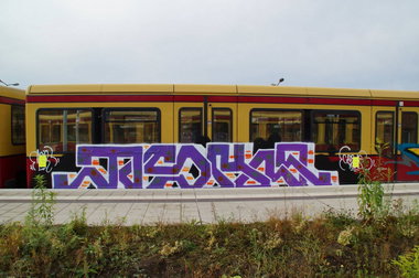 Graffiti Train - Photo by GBBI - berlin, sbahn