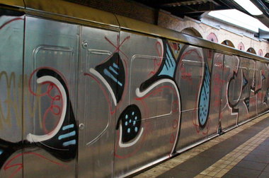 Graffiti Train - Photo by GBBI - buzz, berlin, sbahn