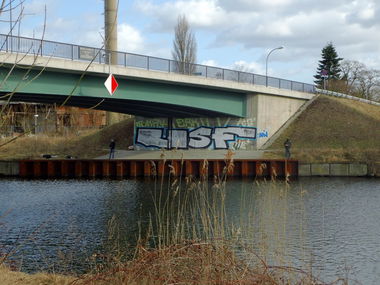 Graffiti Bombing - Photo by GBBI - usf, fag