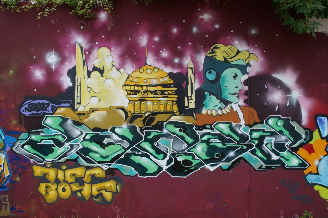 Graffiti Wall - Photo by GBBI - legacy, berlin