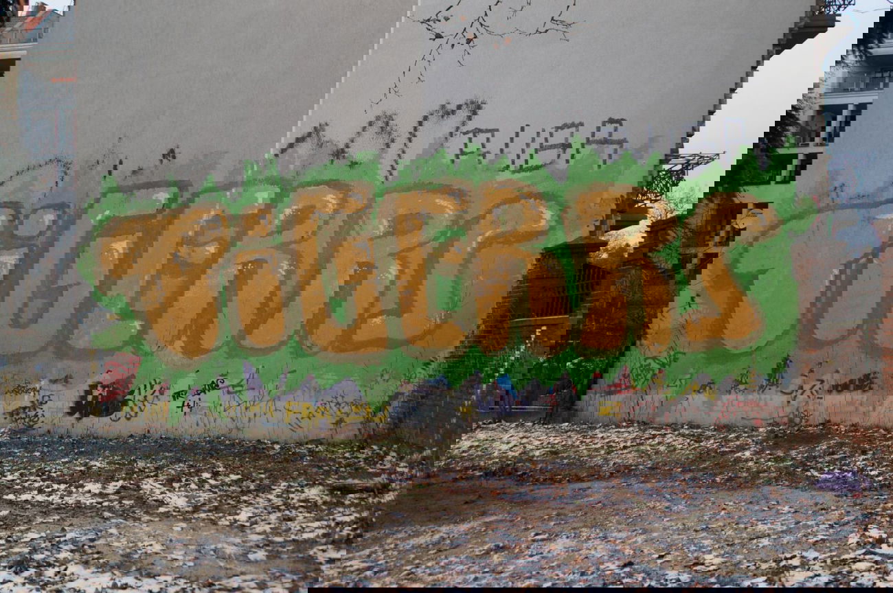 Graffiti Bombing - Photo by GBBI - tigerrs, berlin