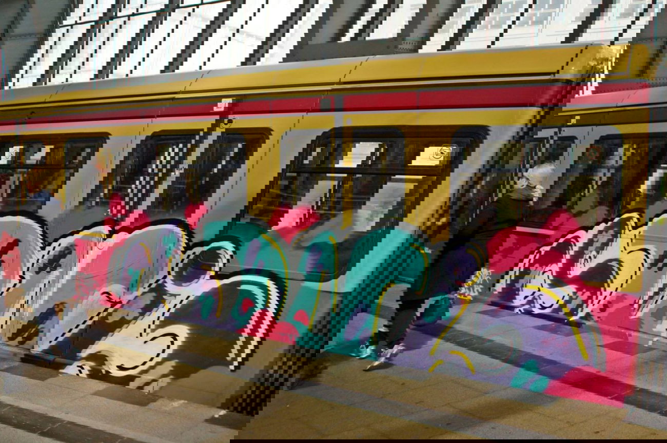 Graffiti Train - Photo by GBBI - soni, berlin, sbahn