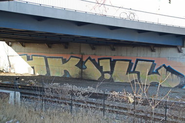 Graffiti Bombing - Photo by GBBI - hk, hkill, berlin