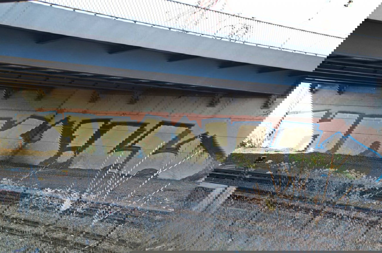 Graffiti Bombing - Photo by GBBI - hk, hkill, berlin