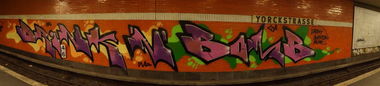 Graffiti Wall - Photo by GBBI - dnb, berlin, drink