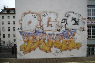Graffiti Wall - Photo by GBBI - oge, tank, 1up