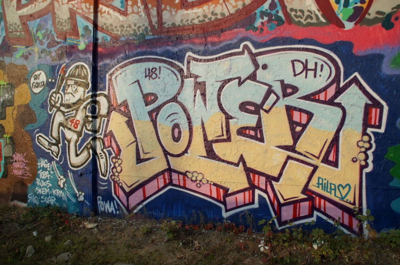 Graffiti Wall - Photo by GBBI - power, dh, berlin