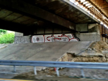 Graffiti Bombing - Photo by GBBI - ogs, berlin