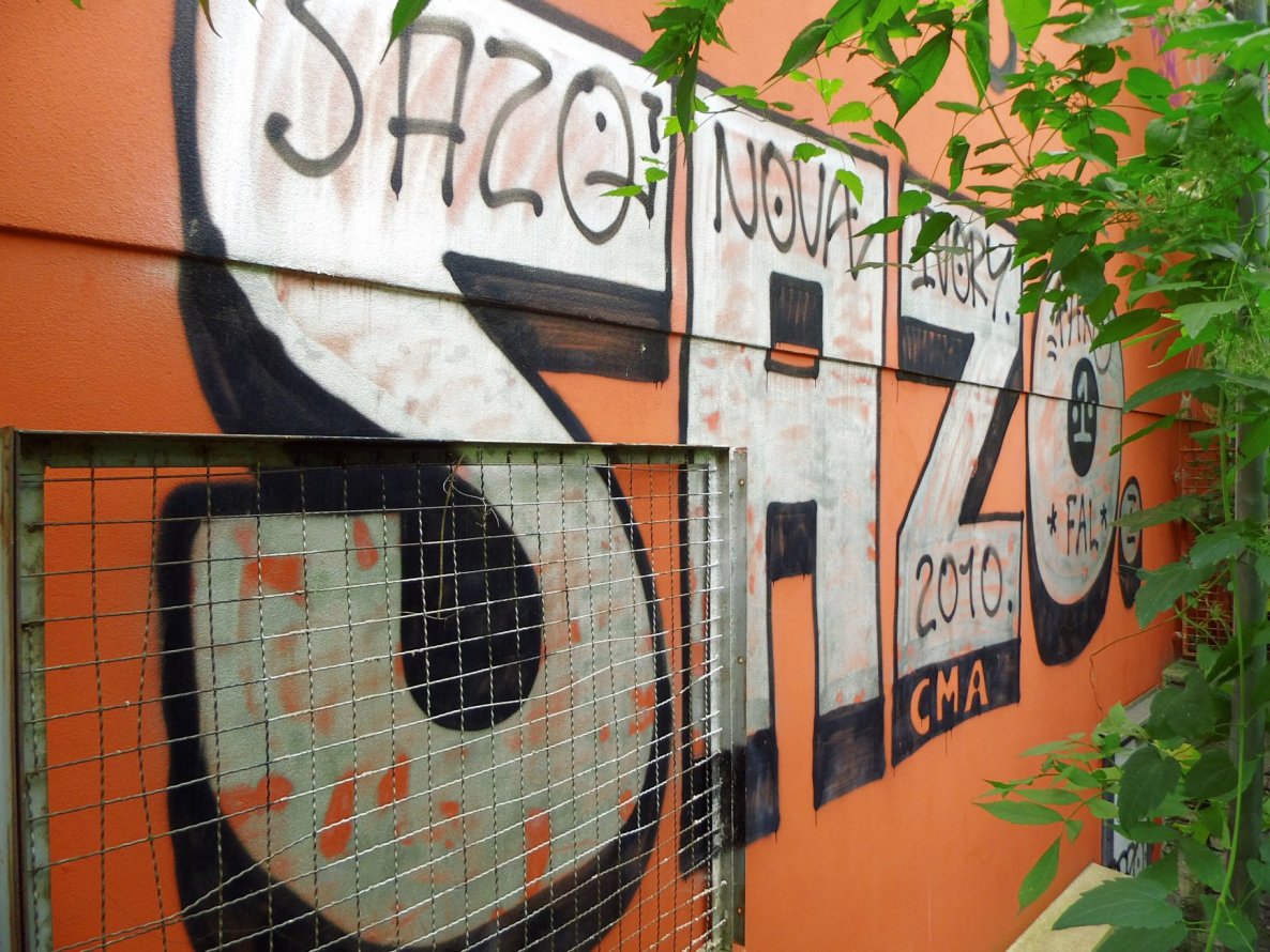 Graffiti Wall - Photo by GBBI - sazo, berlin (2010)