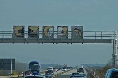 Graffiti Wall - Photo by GBBI - oo, ohoh