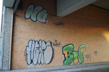 Graffiti Wall - Photo by GBBI - no, weips, bn99