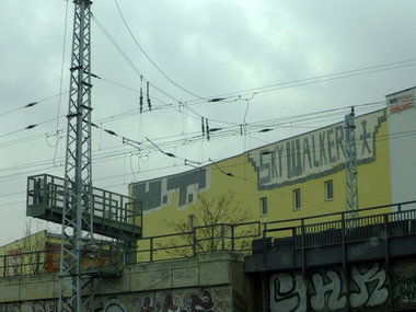 Graffiti Wall - Photo by GBBI - ut, skywalkers, berlin