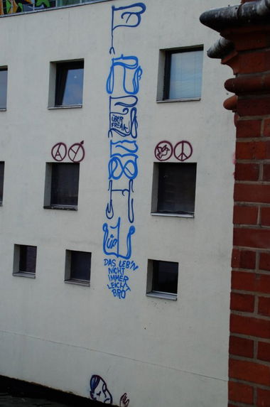 Graffiti Wall - Photo by GBBI - fresh1, fresh, berlin