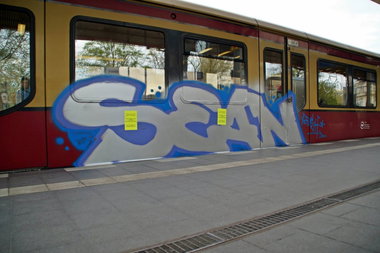 Graffiti Train - Photo by GBBI - sean, berlin, sbahn