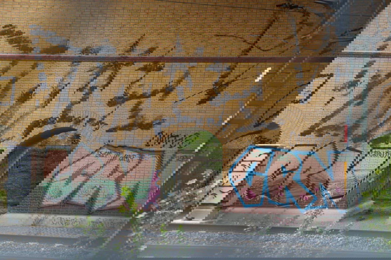 Graffiti Bombing - Photo by GBBI - crn, berlin