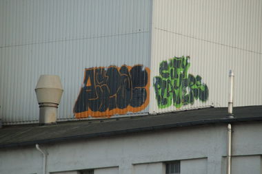 Graffiti Bombing - Photo by GBBI - hannover, amiac, city