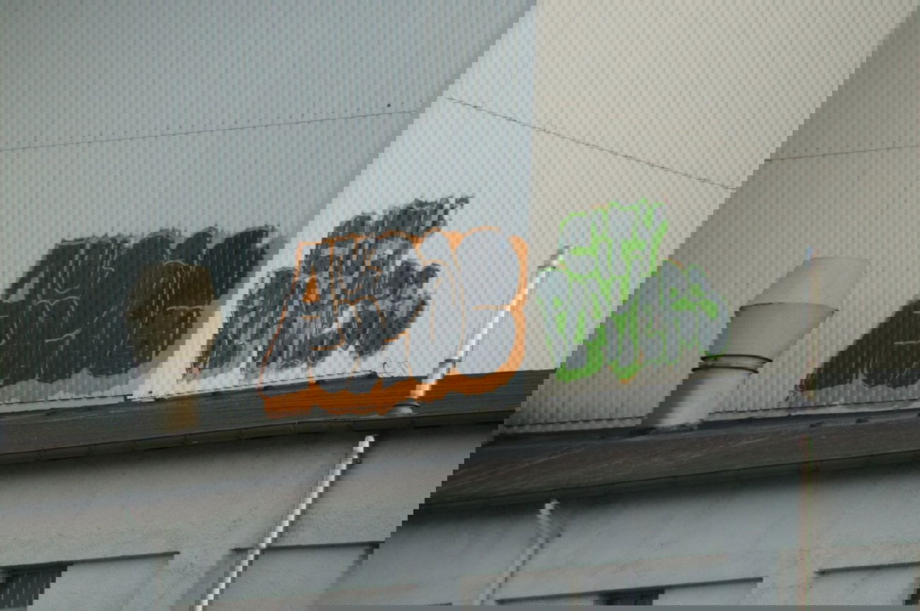 Graffiti Bombing - Photo by GBBI - hannover, amiac, city