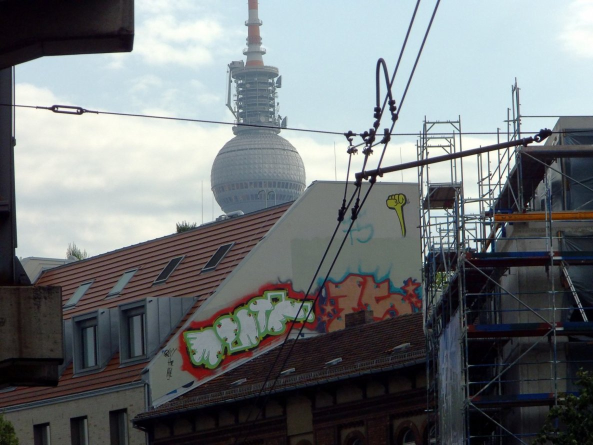 Graffiti Bombing - Photo by GBBI - monte, 75, kripoe