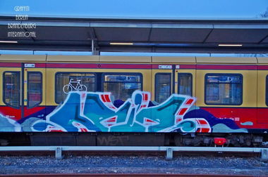 Graffiti Train - Photo by GBBI - aria, berlin, sbahn