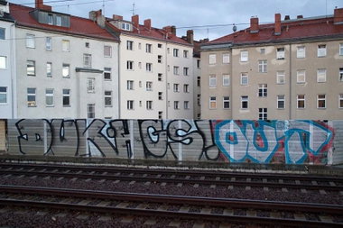 Graffiti Wall - Photo by GBBI - duk, hgs, out