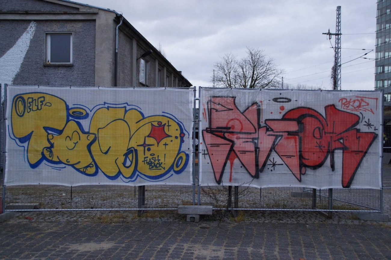 Graffiti Wall - Photo by GBBI - tags, pekor, berlin