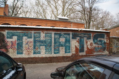 Graffiti Bombing - Photo by GBBI - thats, ul2td, berlin