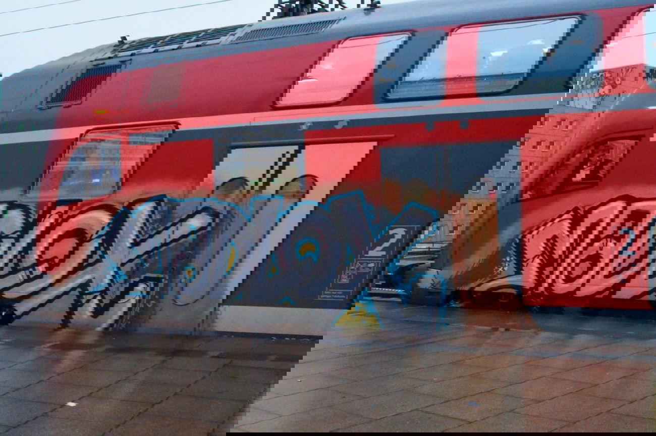 Graffiti Train - Photo by GBBI - madlox, berlin