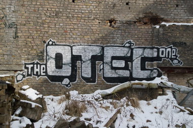Graffiti Wall - Photo by GBBI - otec, ewos, otek